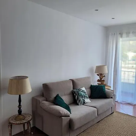 בית נופש And Surf House *